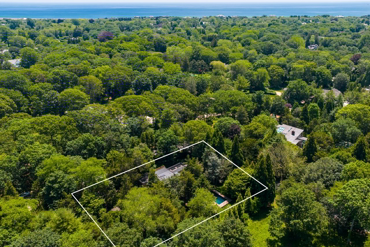4 Baiting Hollow Road