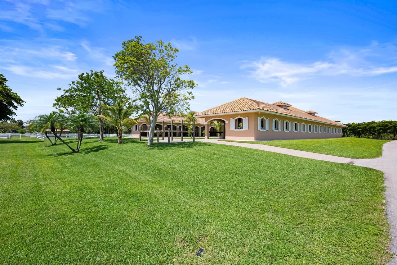 3287 Grande Road