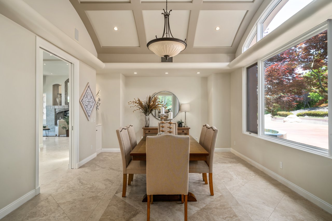 41555 Avenida Conchita