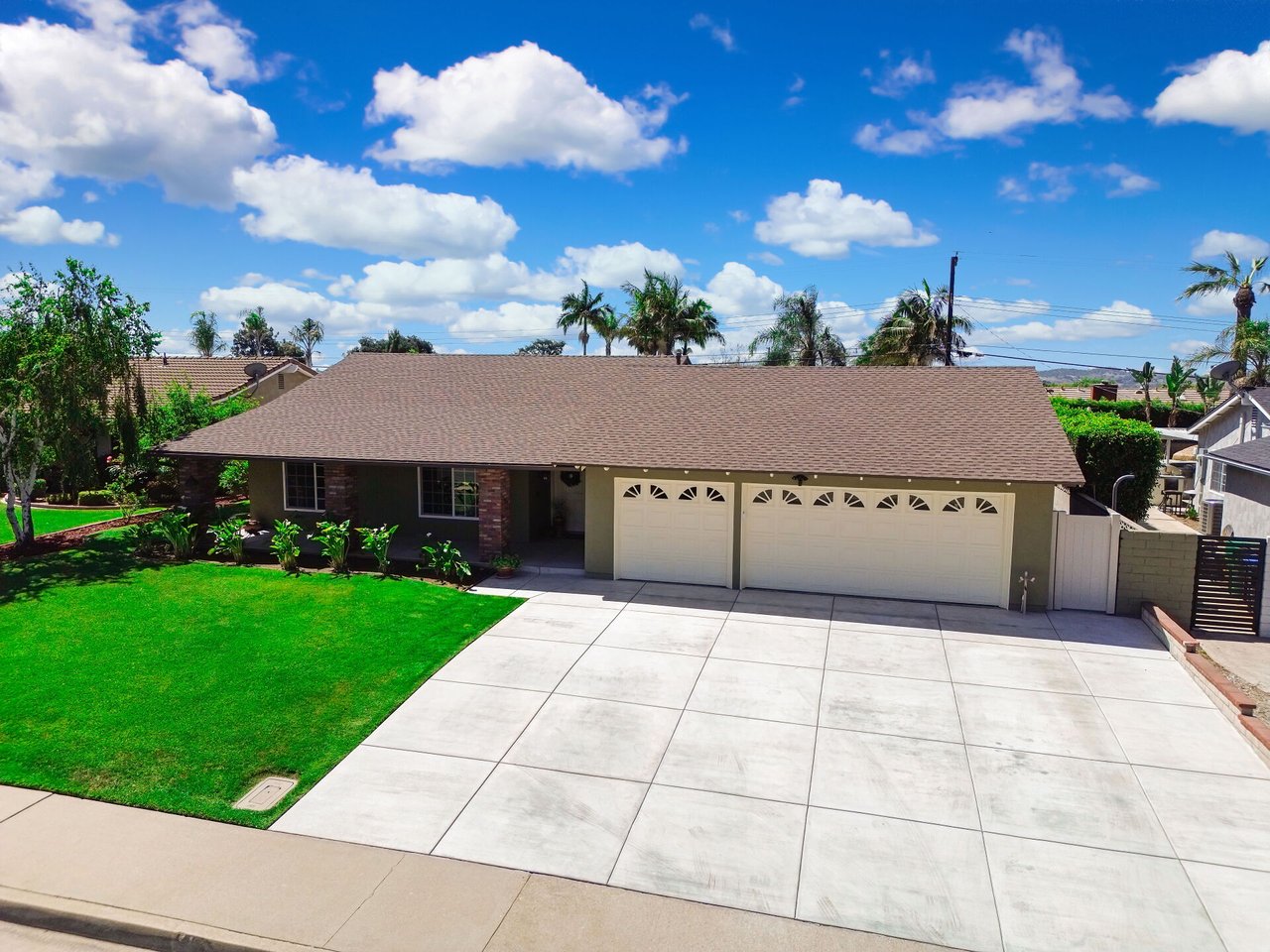 1298 Oak Ridge Drive