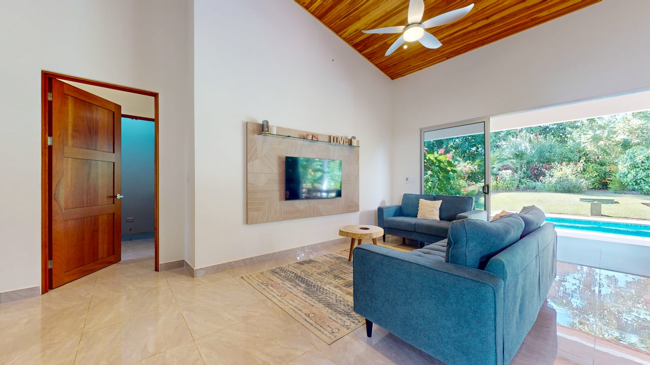 Turnkey 2-Bedroom Rental Property in a Private Community – Prime Investment Opportunity in Costa Rica!