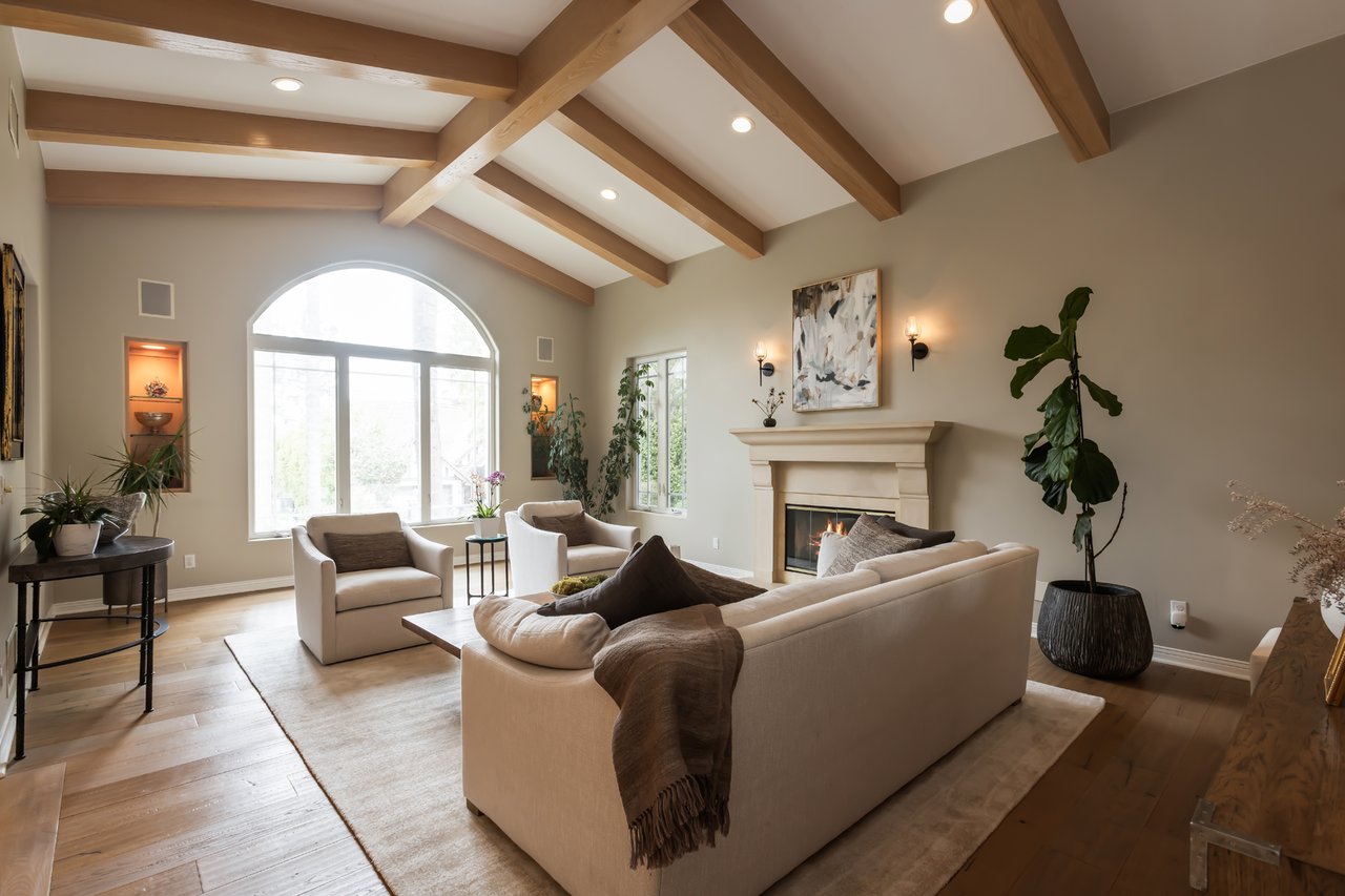 1935 Lyans Dr, La Cañada Flintridge