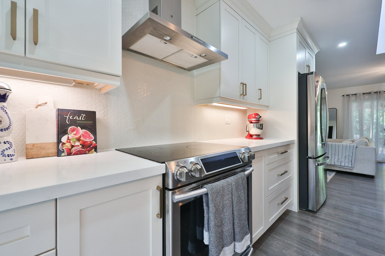 1131 Carol Street, Burlington
