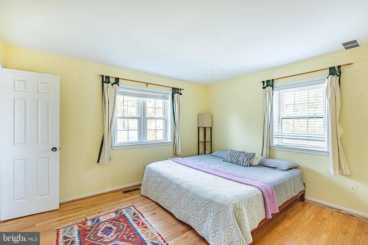 4820 Bradley Blvd #208