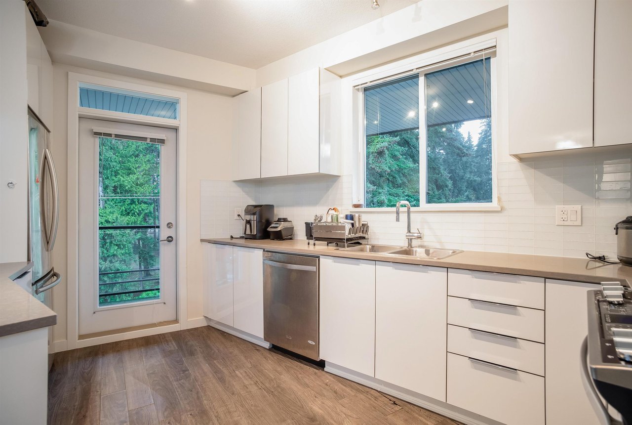 404-1151 Windsor Mews