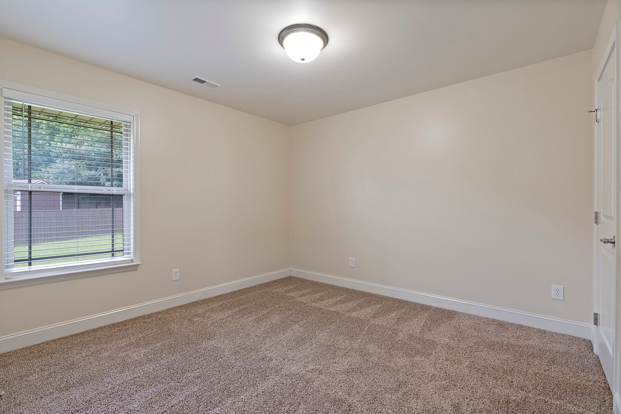 Quiet Cul-de-Sac – Minutes from Clift Farms!