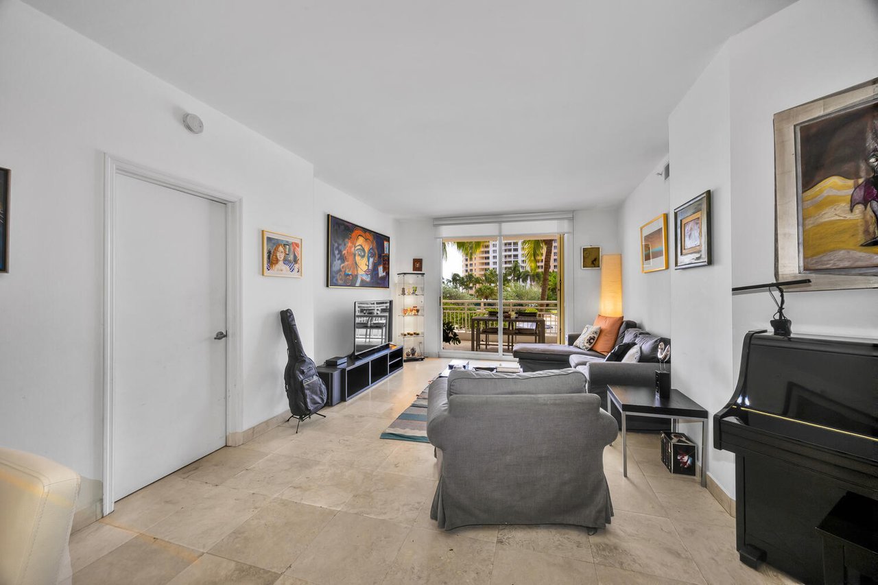 Spacious Rental in Brickell Key