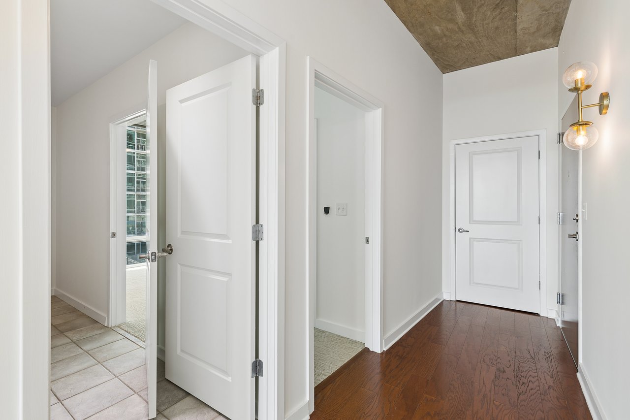 943 Peachtree Street NE Unit 913