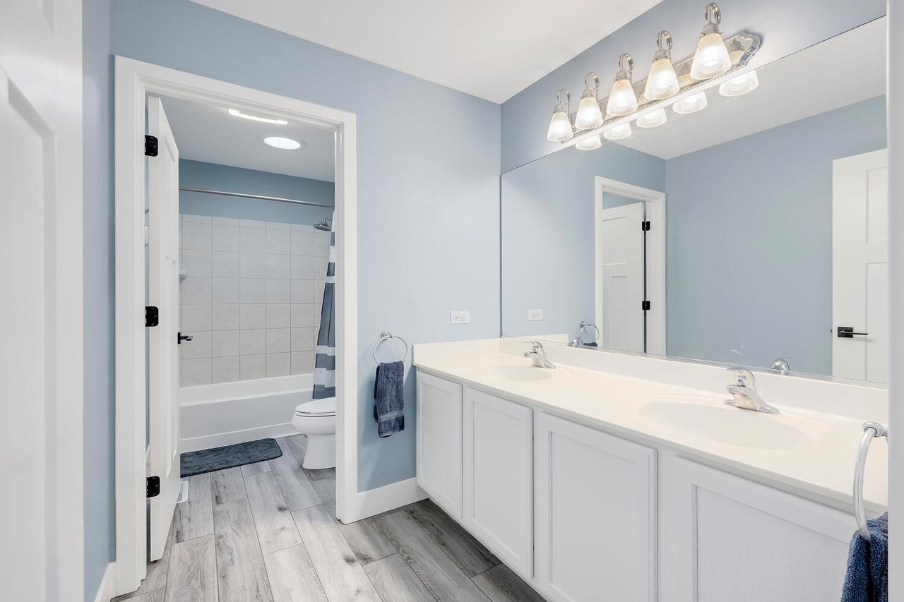 Under Contract in 1 Weekend: 2598 Barnhart St, West Chicago