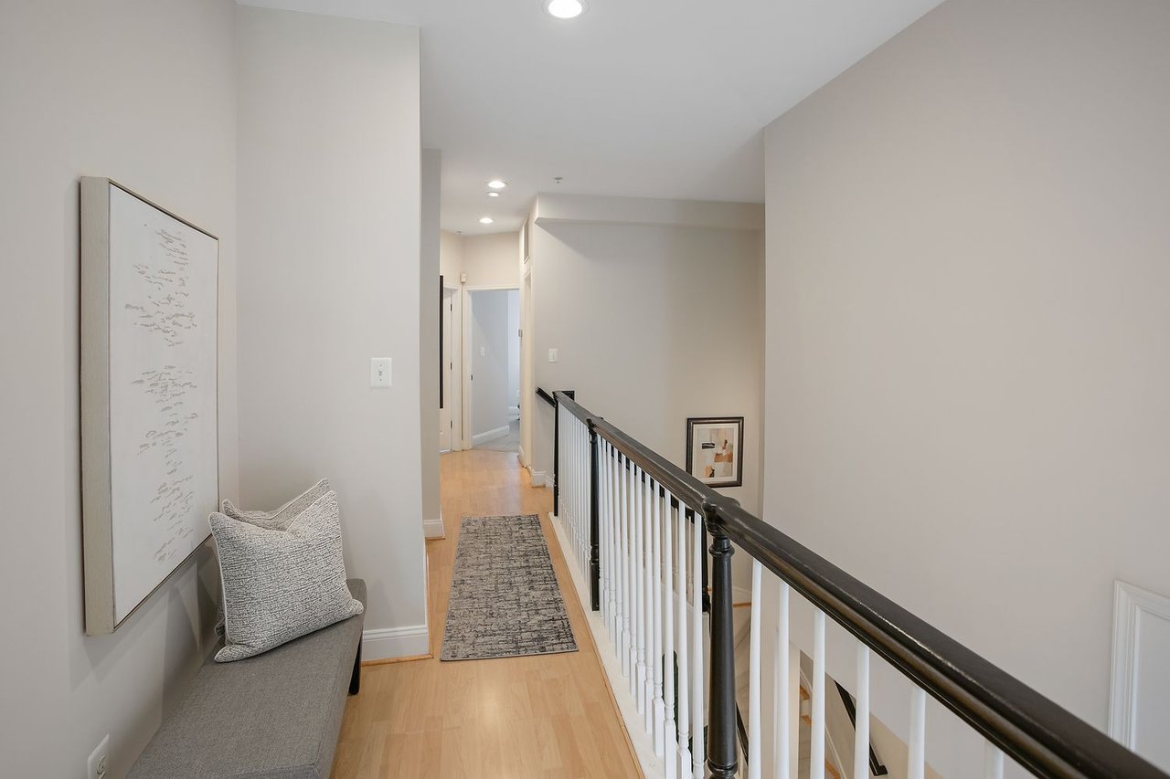 27 Logan Cir NW, Unit 5