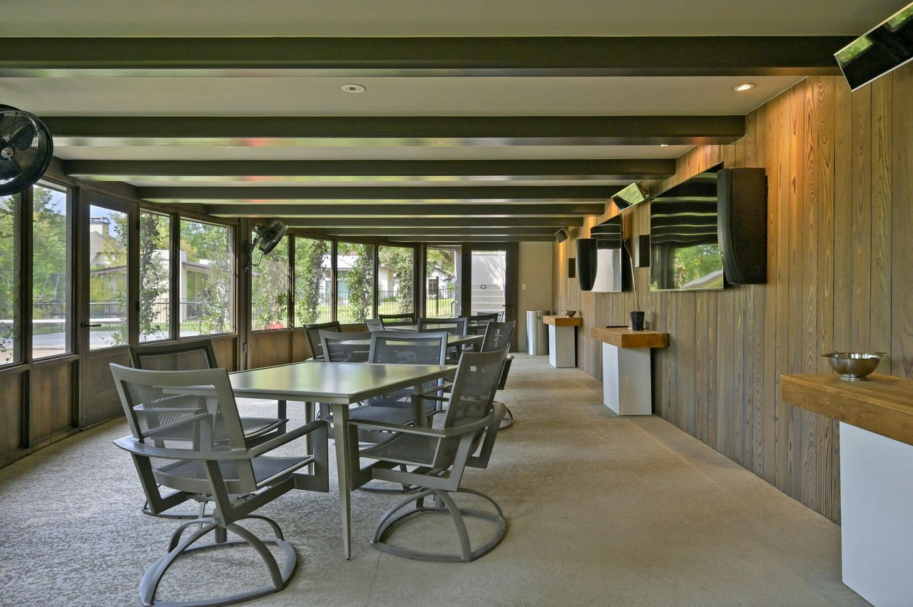 4705 & 4709 Island CV