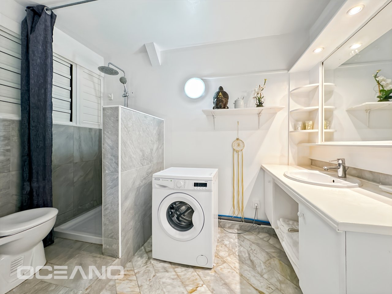 EXCLUSIVE : Sea View 2-Bedroom Apartment – IDOLEM Residence, Charm & Potential – IDOLEM Residence, Charm & Potential