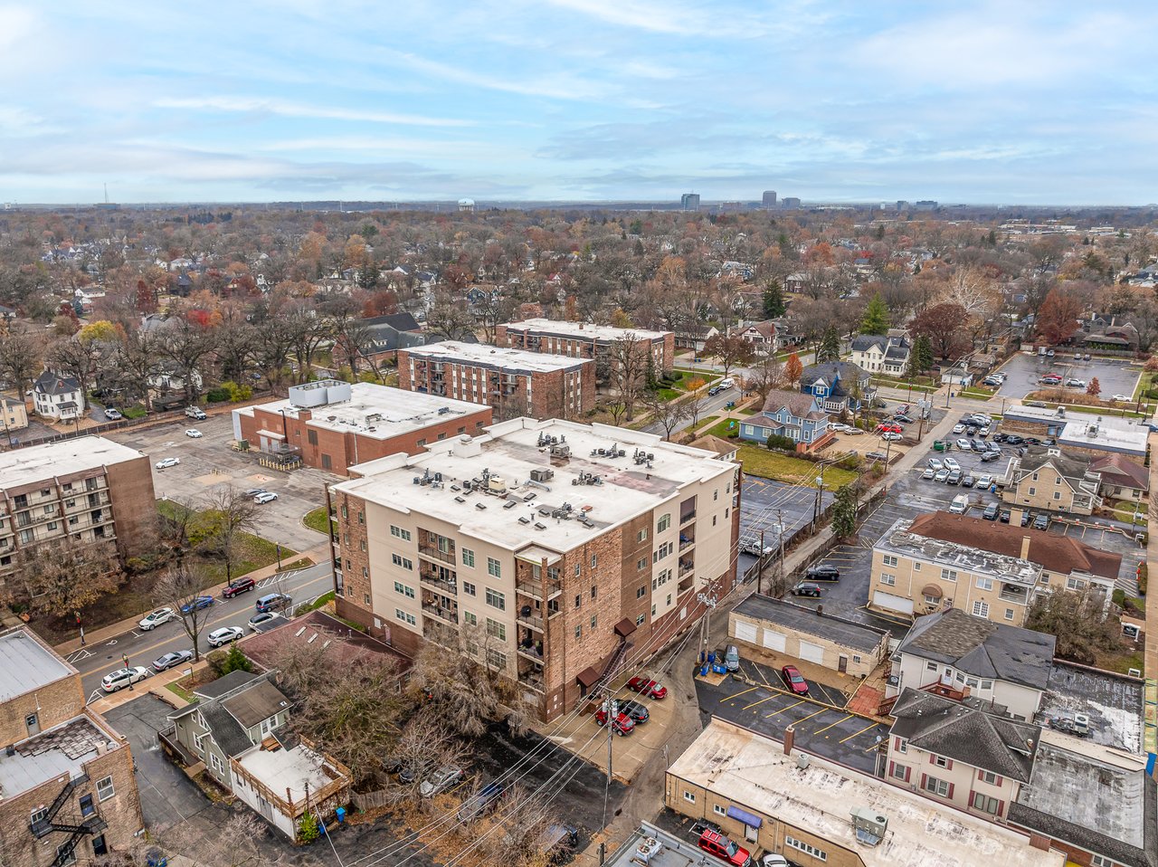 4929 Forest Ave, Unit 2E, Downers Grove