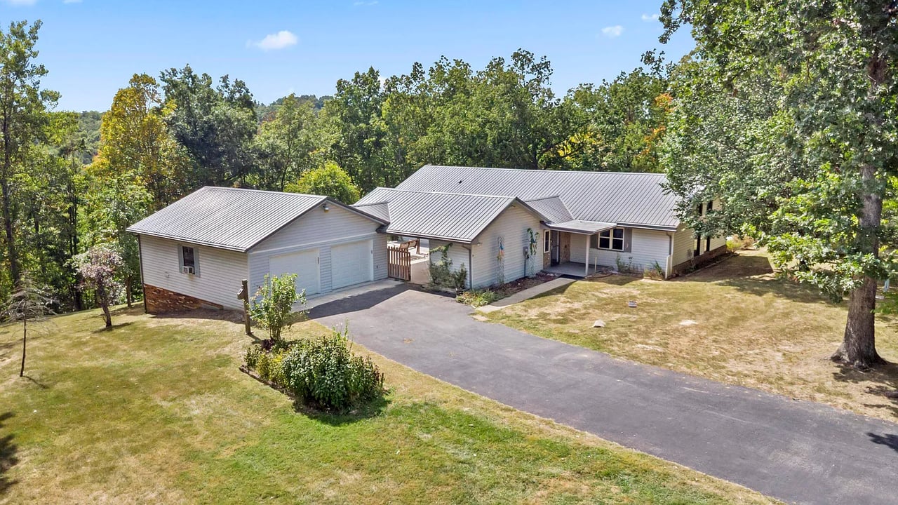 5151 Executive Dr