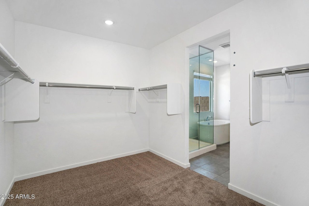 4811 W HUNTER Trail