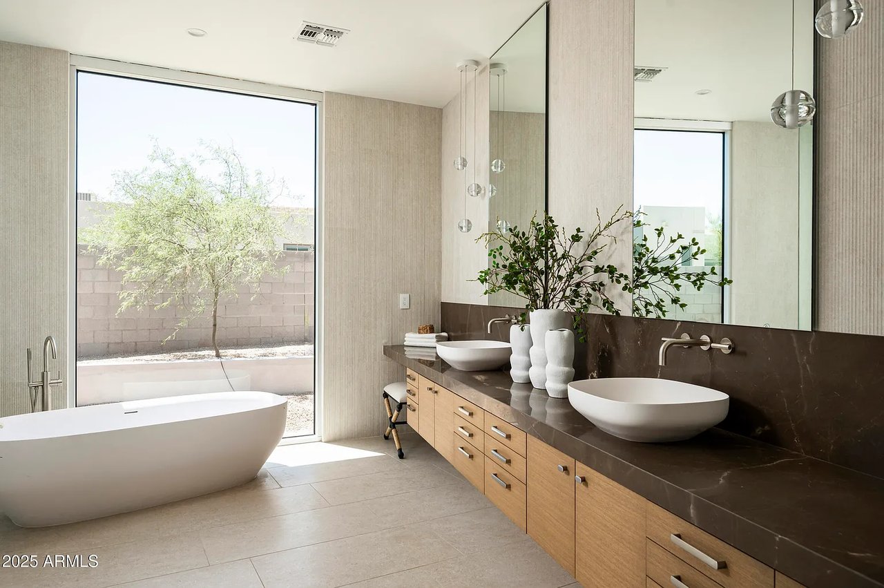 5120 N CASA BLANCA Drive