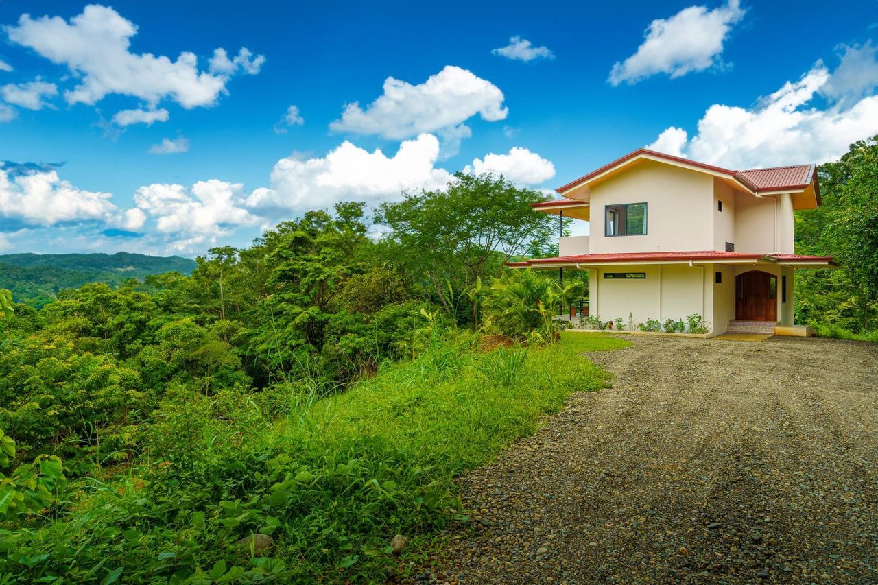 New 2-Bed Home With Ocean and Mountain Views