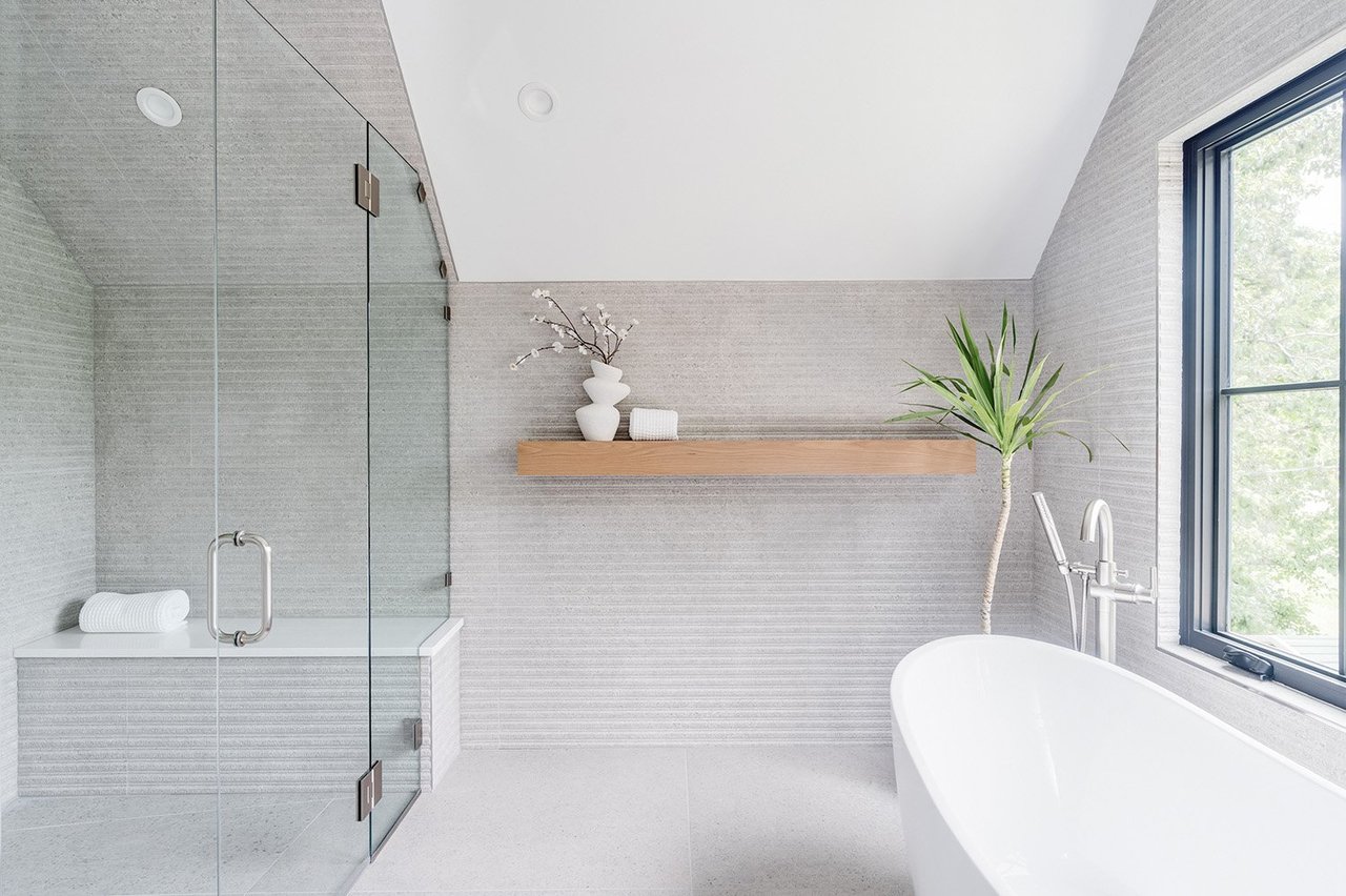  2565 S JACKSON STREET 