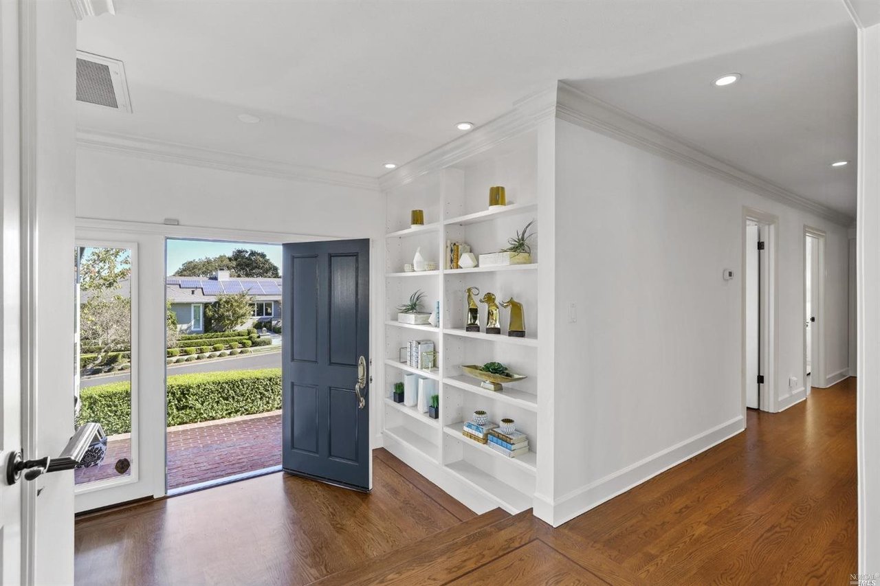 151 Fernwood Dr