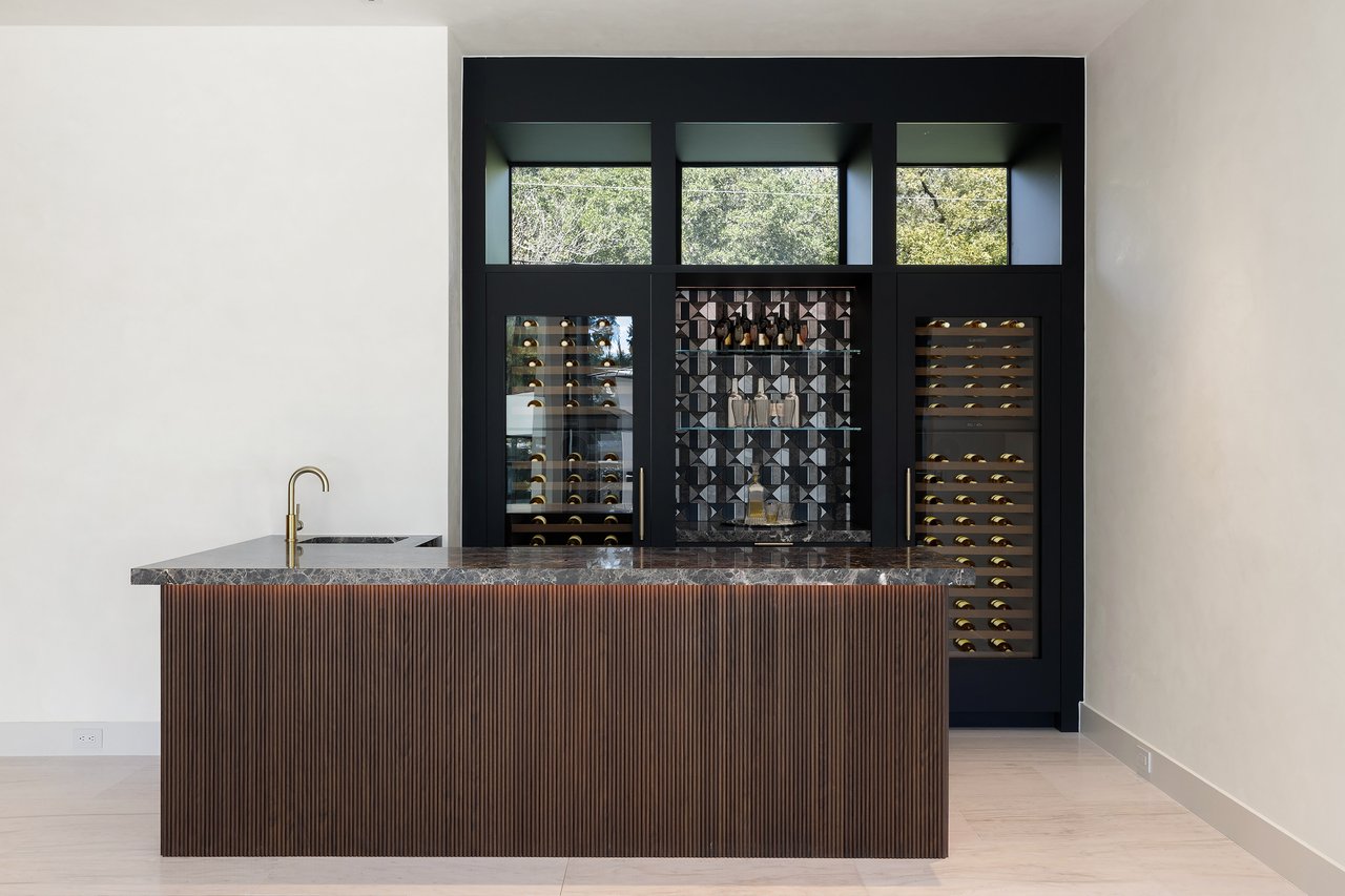 2503 Westlake Dr #101