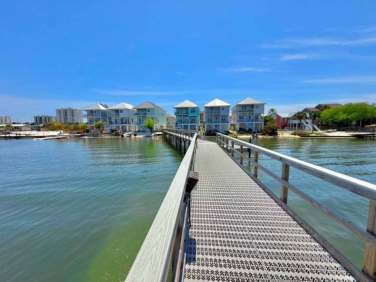 PERDIDO KEY BEACH HOUSE 208 CLIPPER DR 