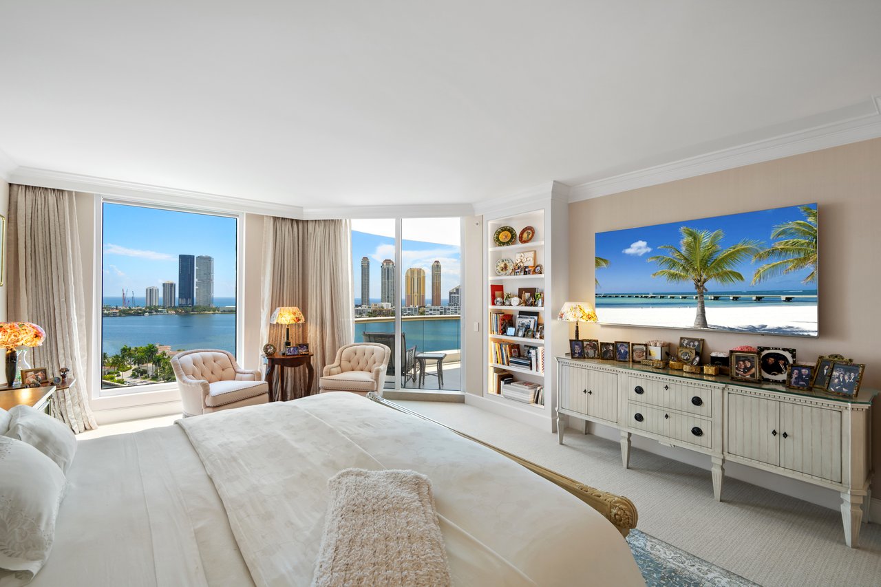 6000 Island Blvd # 1803