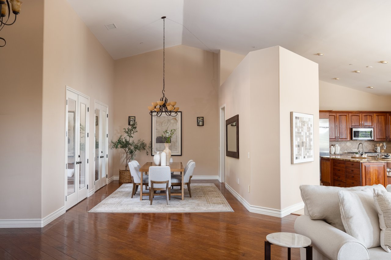 15275 Eastvale Rd