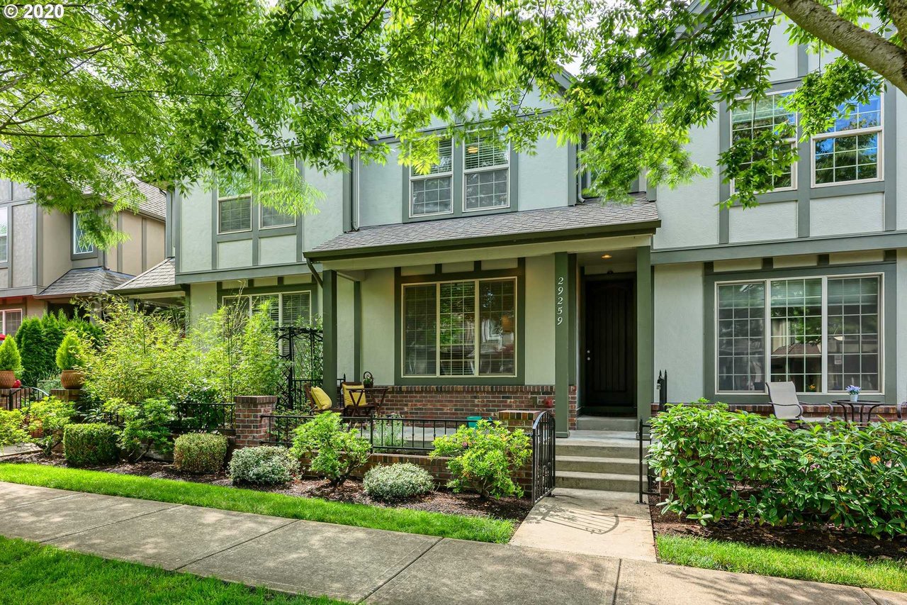 29259 SW VILLEBOIS DR