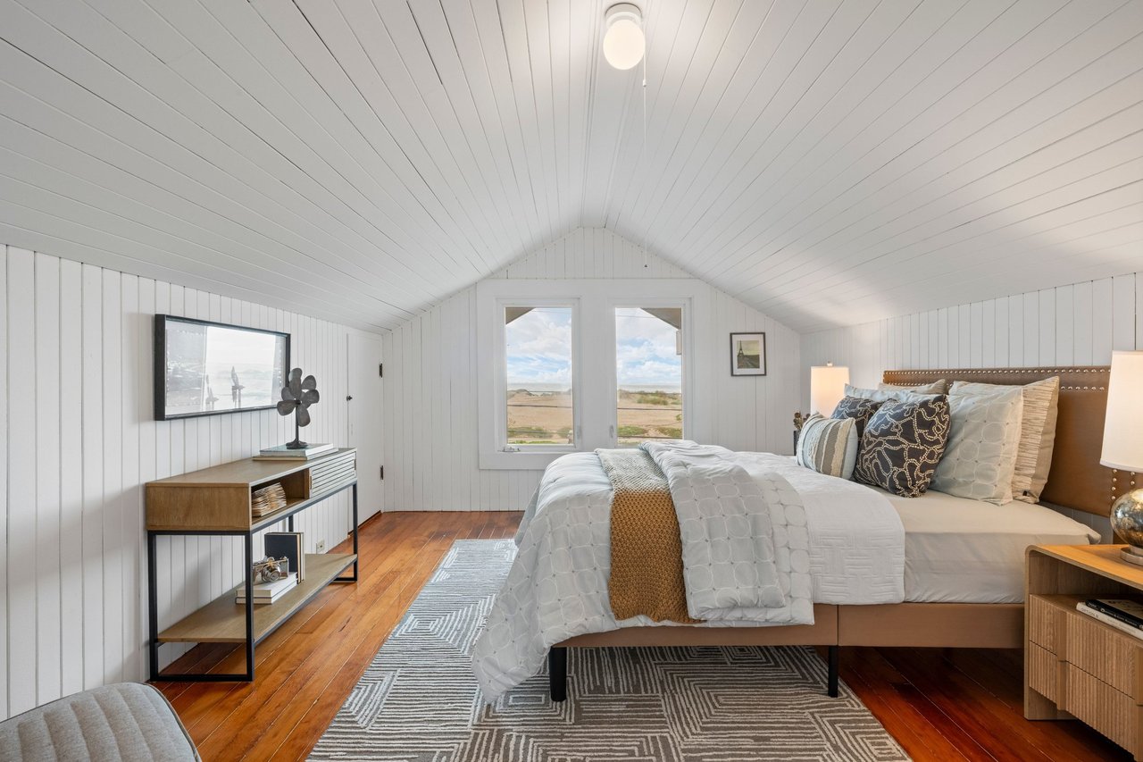 top floor bedroom looking west, Outer Sunset San Francisco