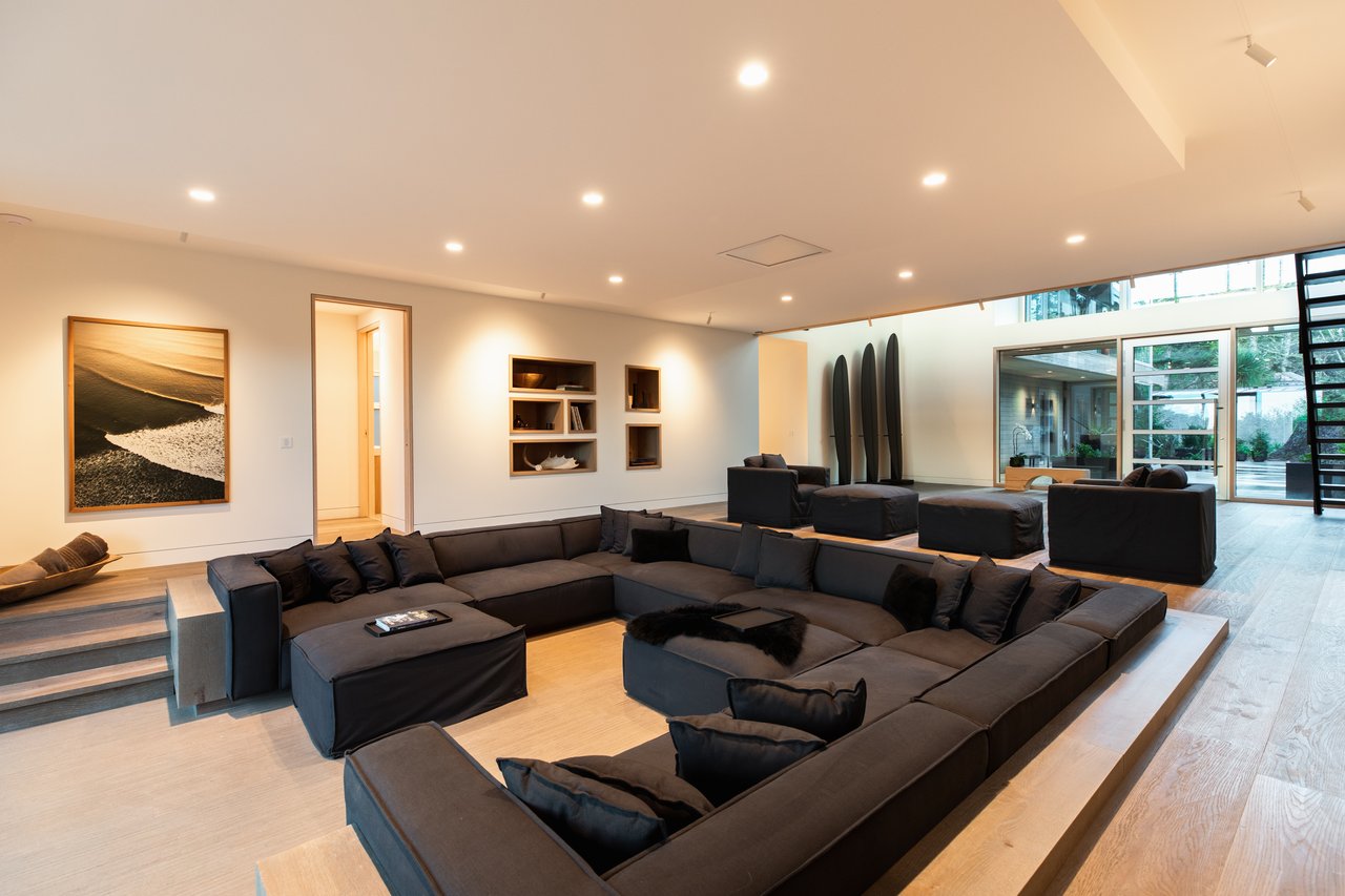 1305 Lynn Road