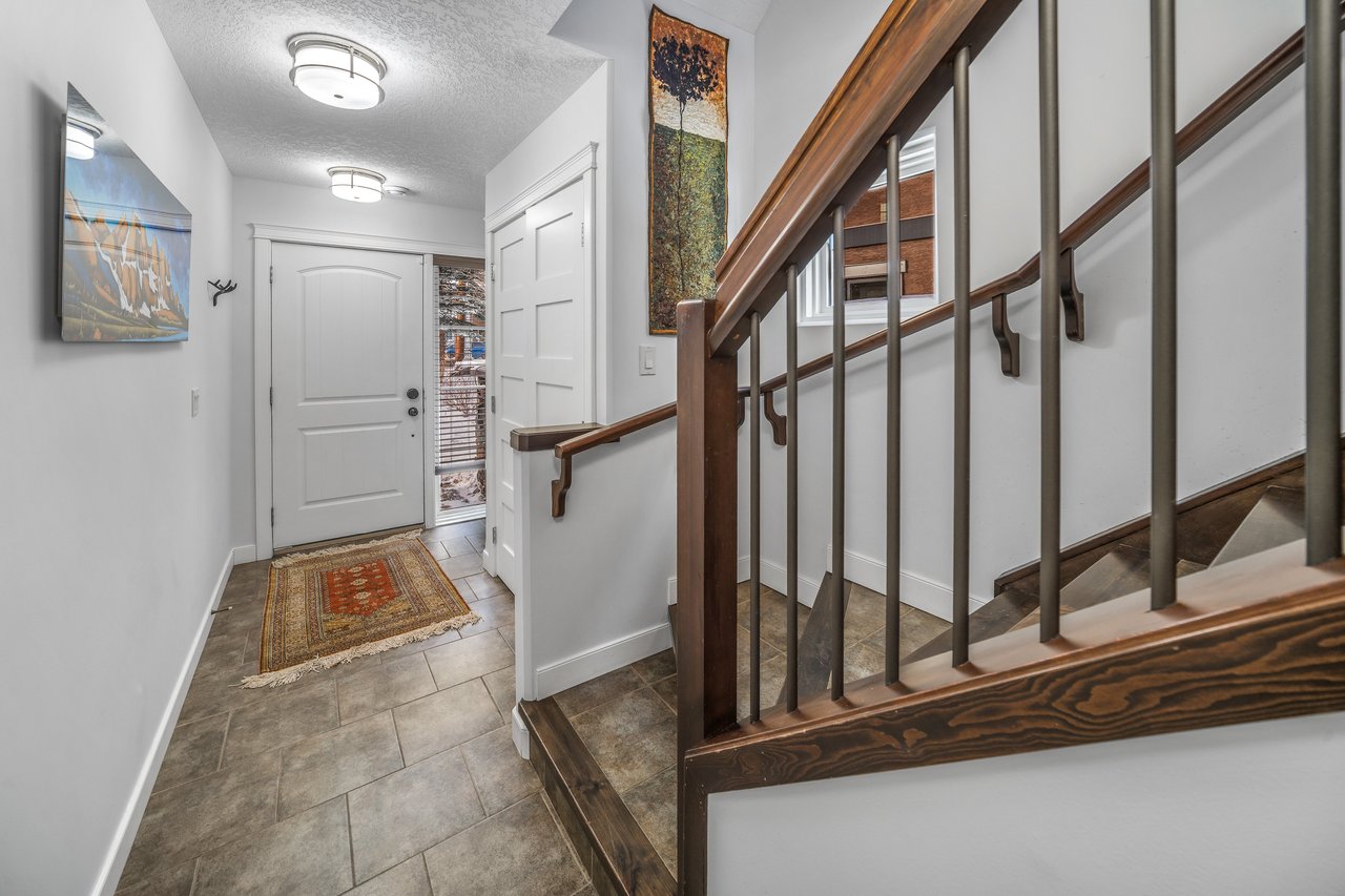 1 - 105 Rundle Drive 