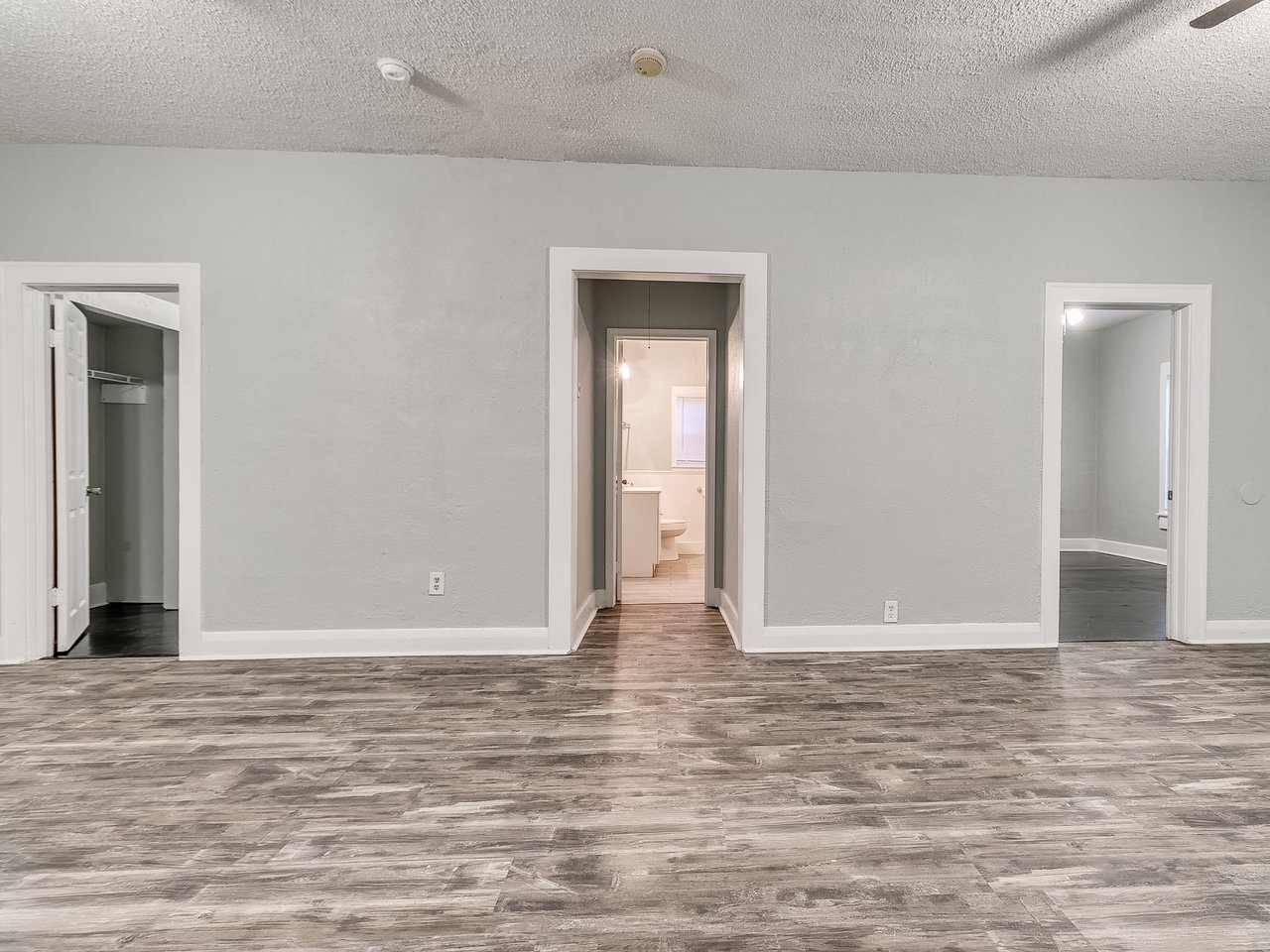 1313 N Beard Ave