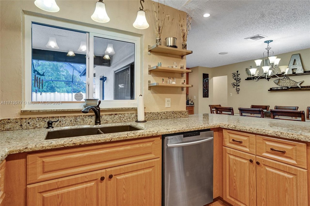 6980 NW 23rd St