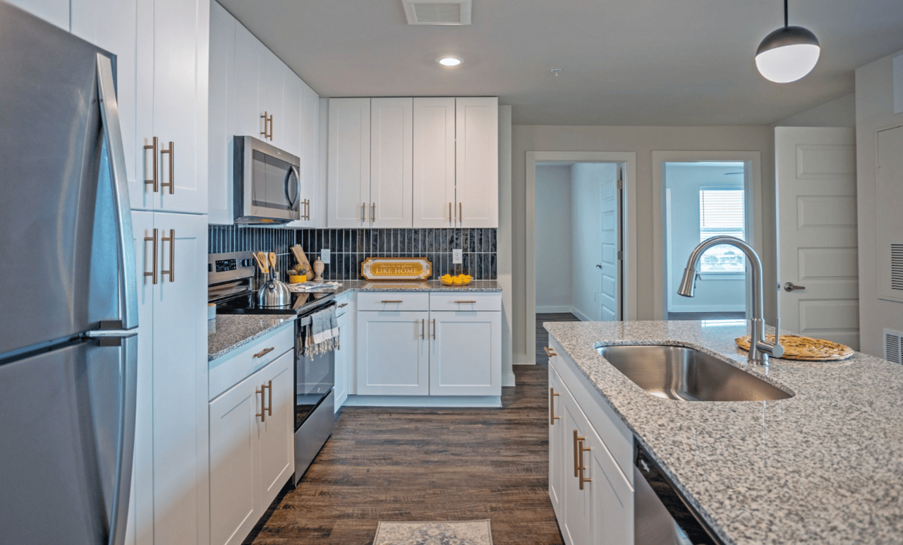 Offering 10 Weeks Free Rent! 