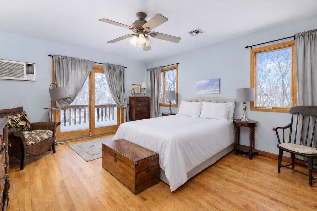 48 Island View Drive West