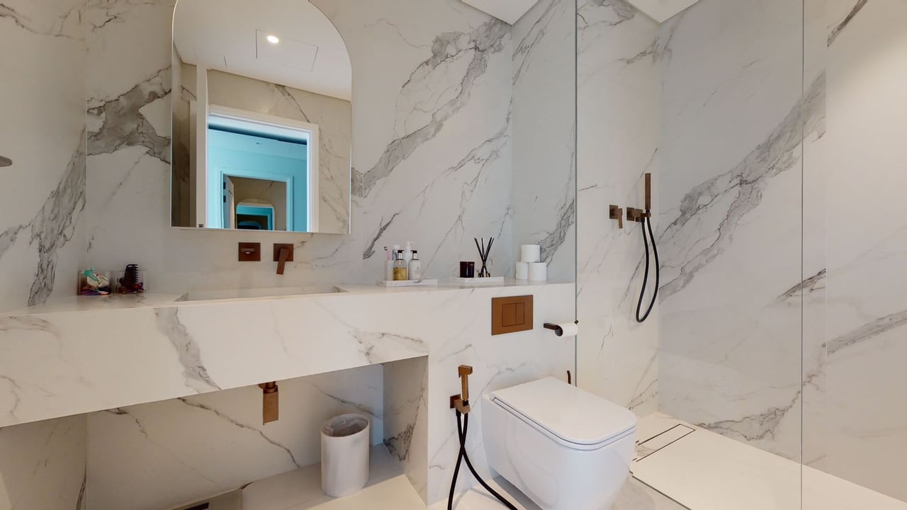 Exclusive listing at Serenia residence