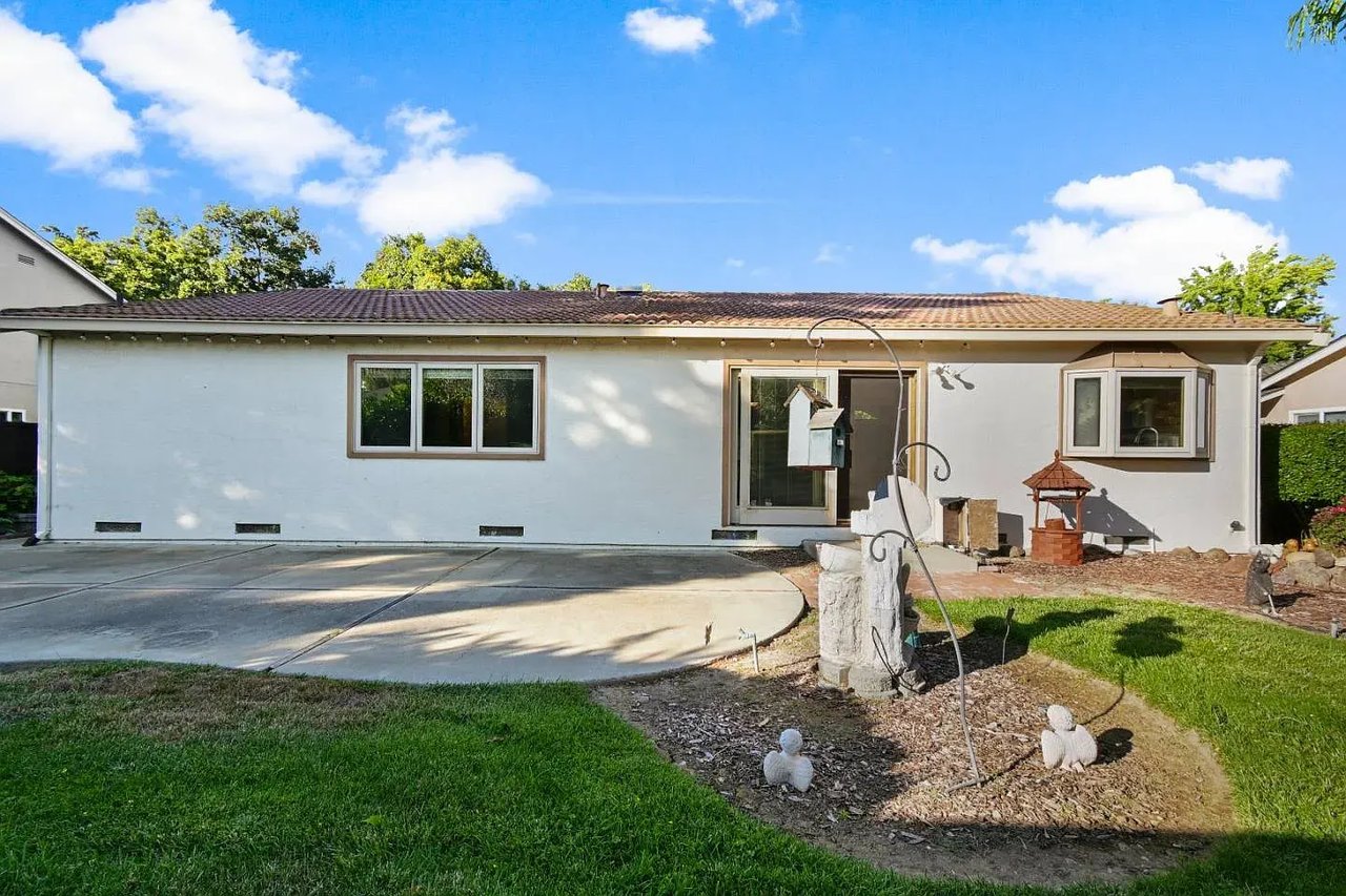 4618 Del Valle Pkwy