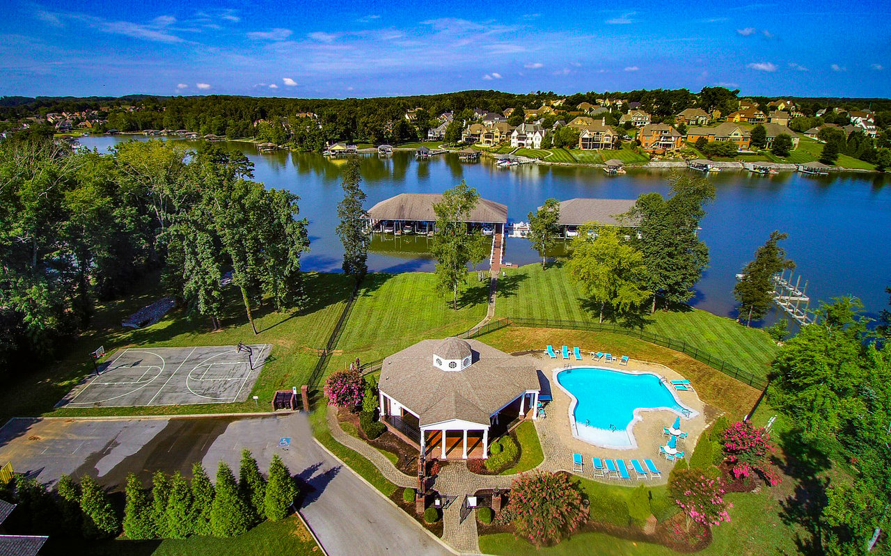 Embrace the Lakeside Lifestyle: Knoxville, Tennessee's Prime Lake  Season and the Allure of Lakefront Homes