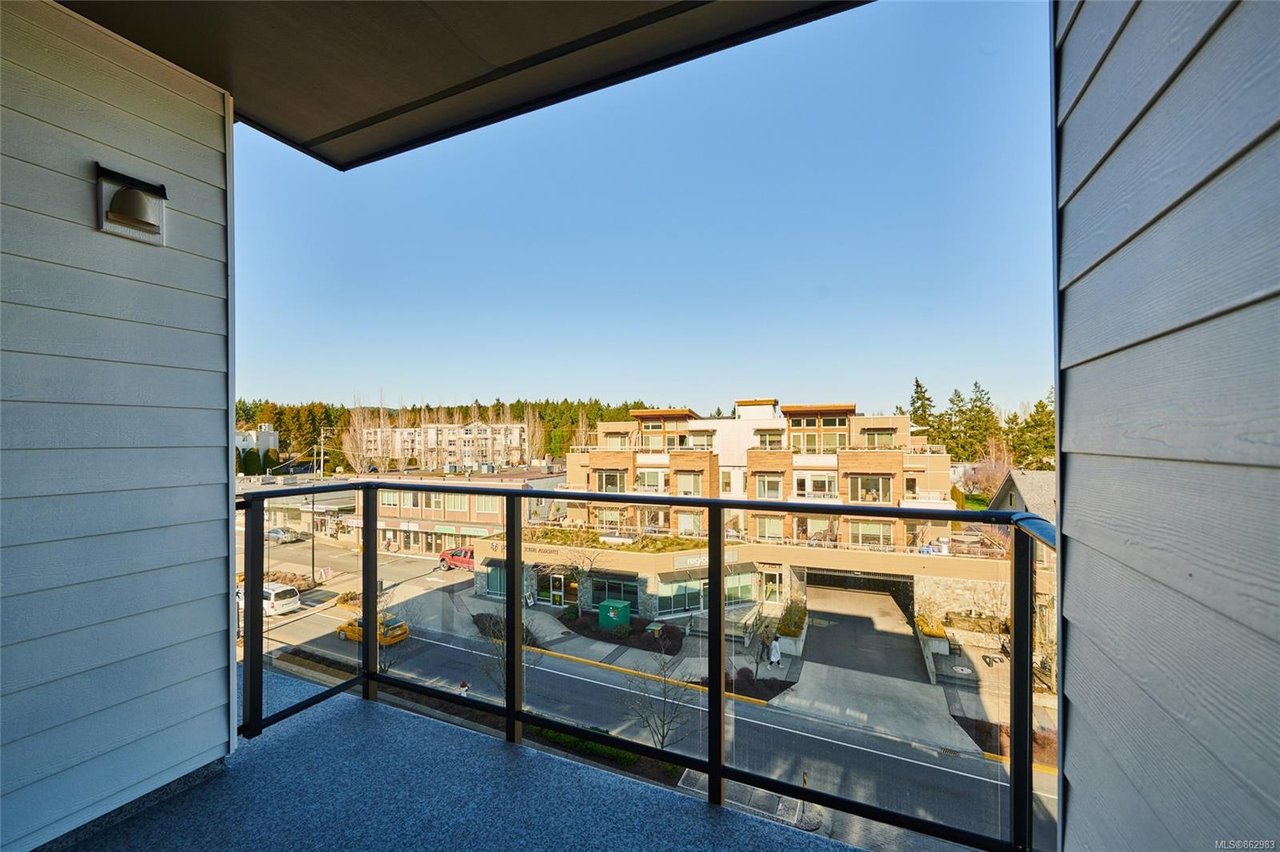 503-7162 West Saanich Rd, Central Saanich