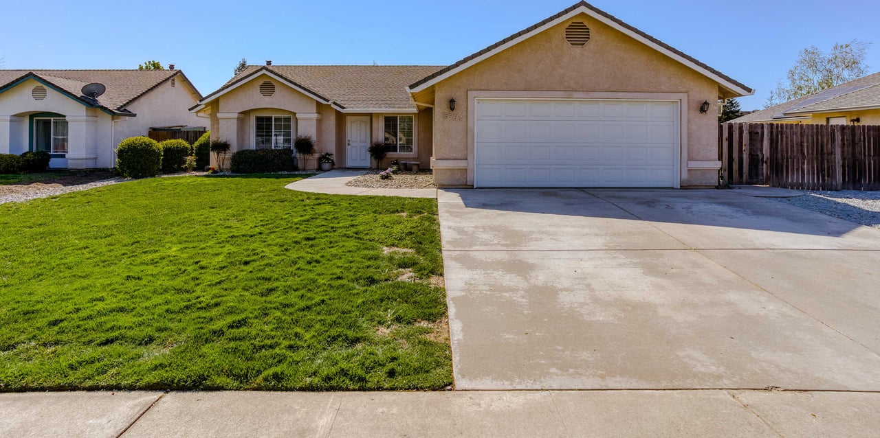 2667 Queens Way