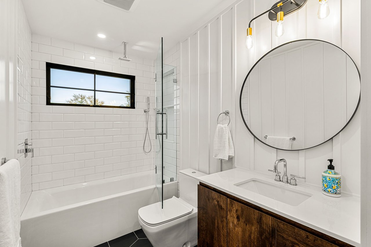 Modern Farmhouse Retreat