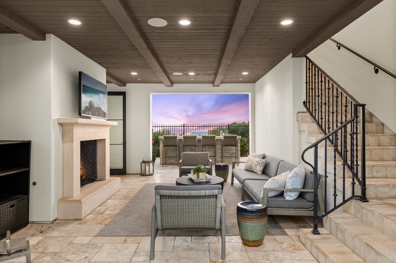Coastal Luxury in Crystal Cove