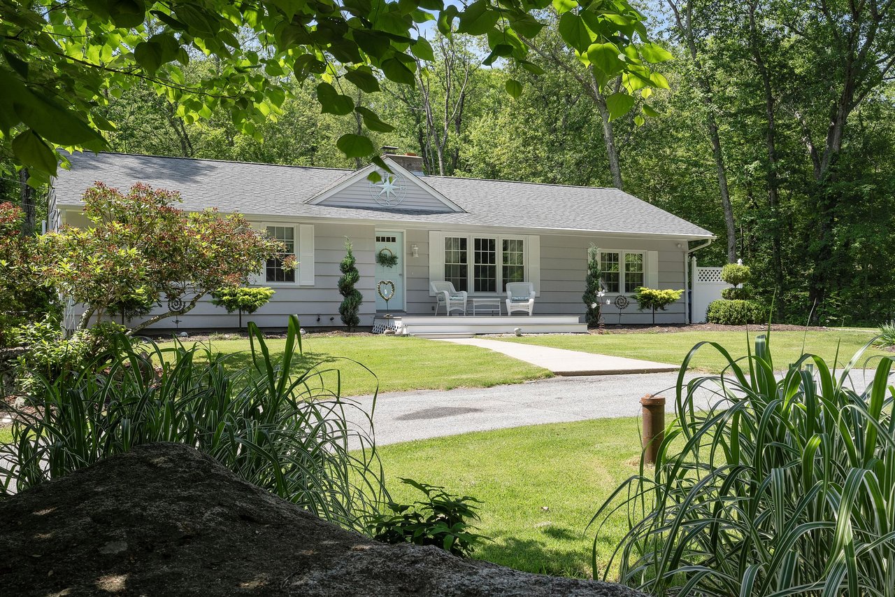 1038 South Road