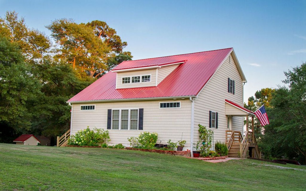 Petite Sunny Farm
