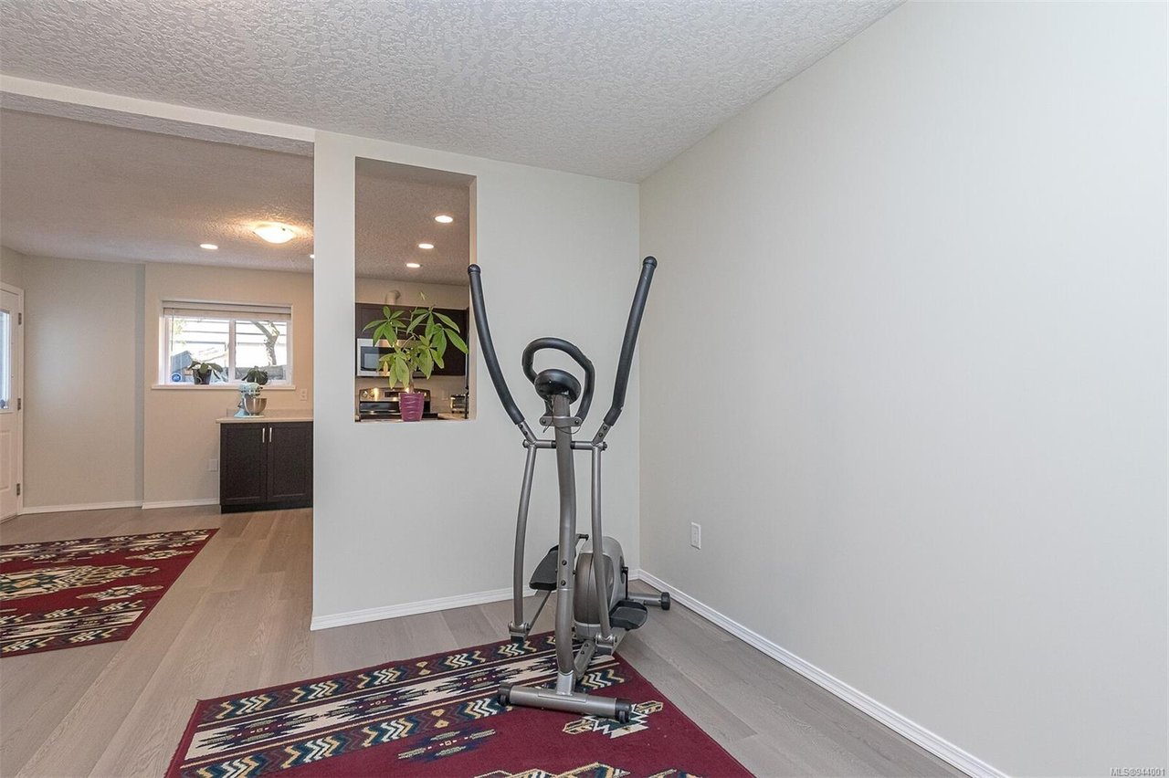 577 Kingsview Ridge