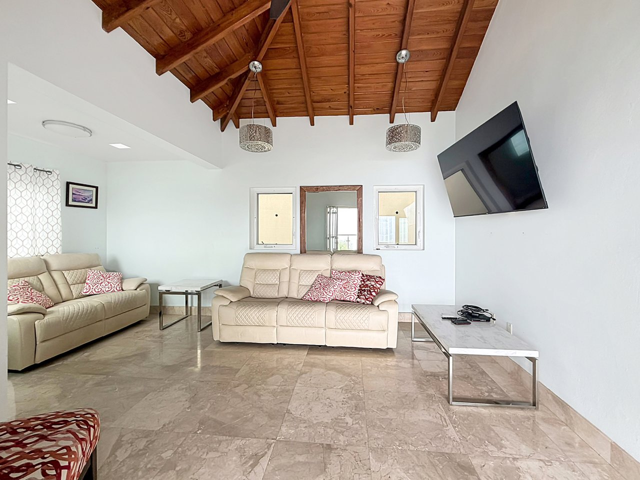 676 Trunk Bay 2 Bedroom Home