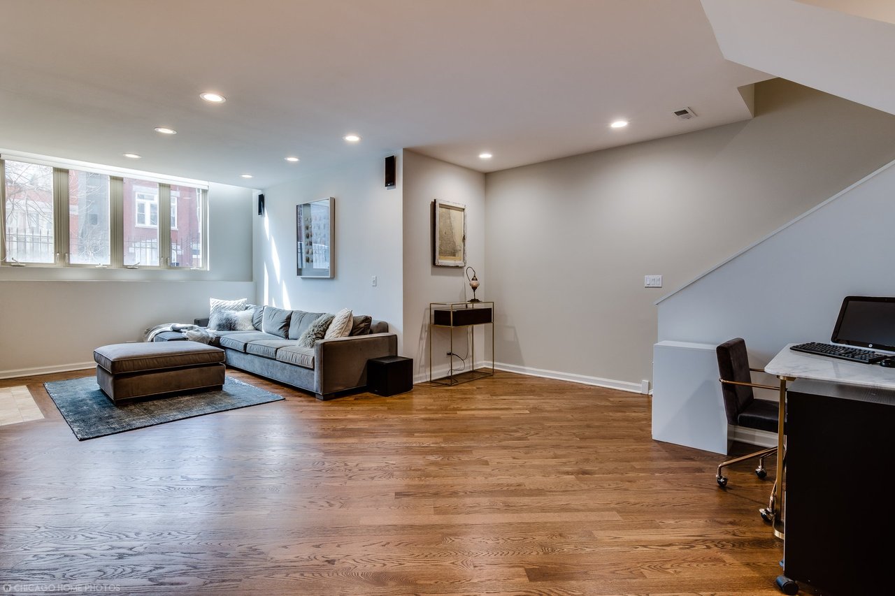 Just Listed – Wicker Park Duplex – 2136 W Crystal #1
