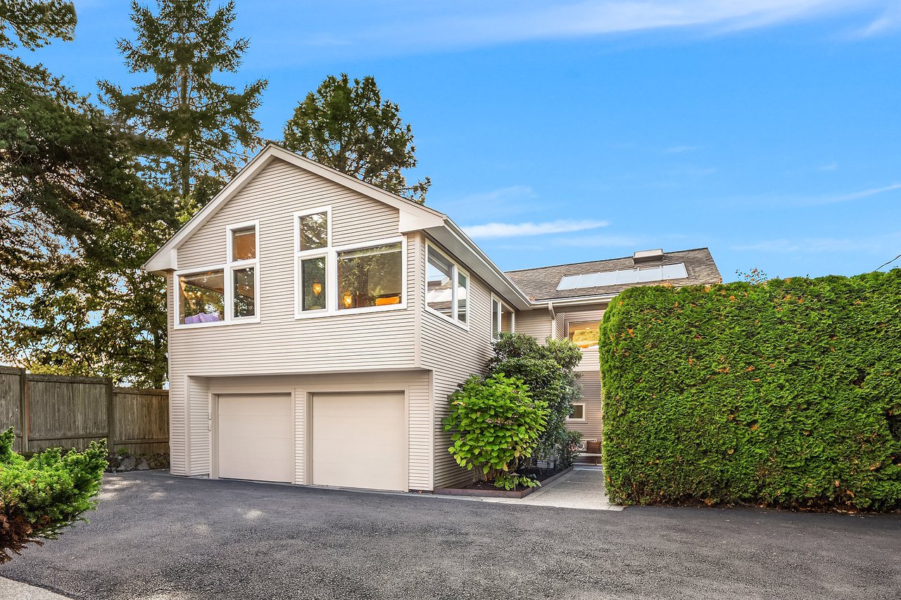 10245 Marine View Drive SW