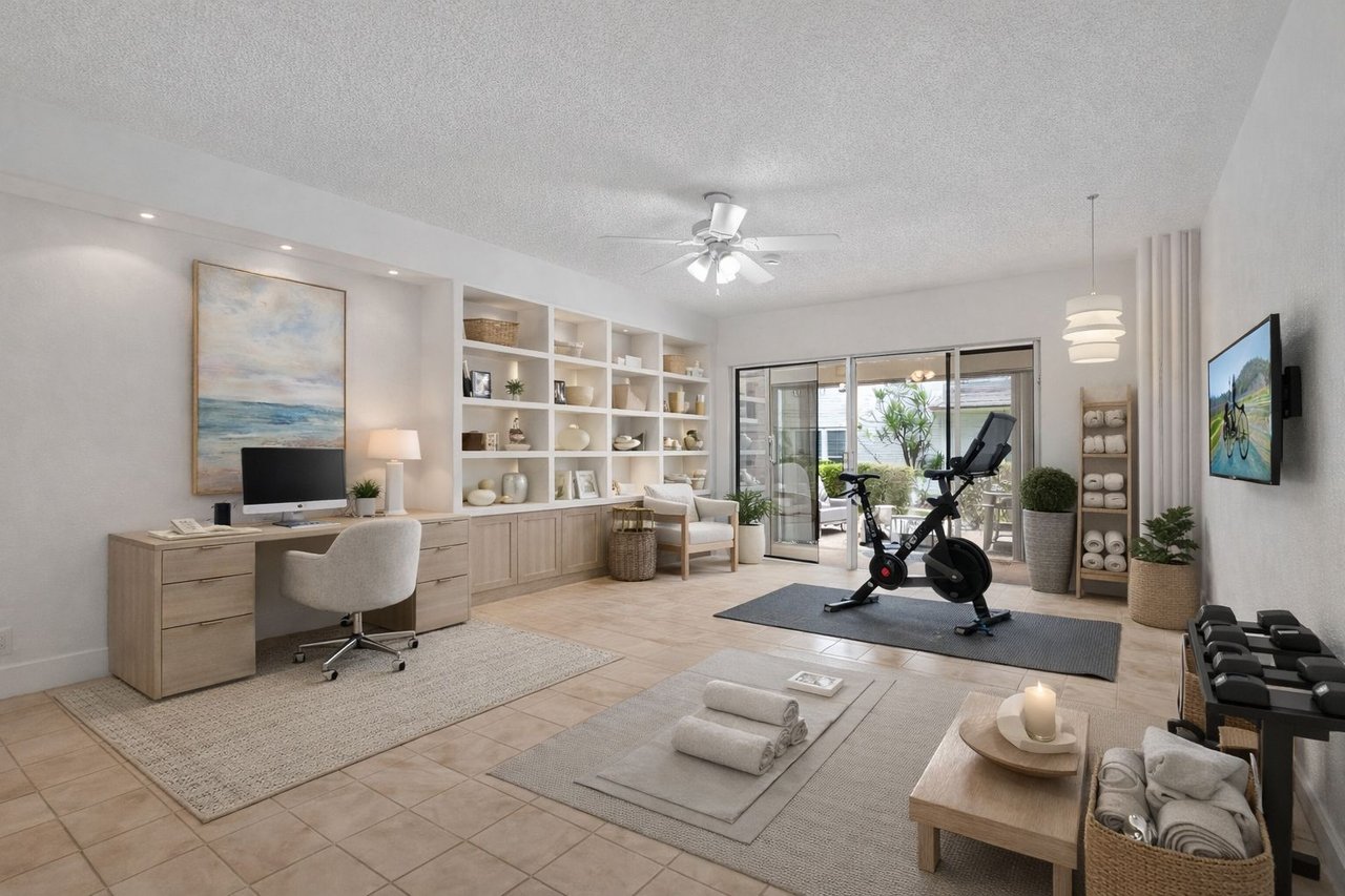 1194 Hillsboro Mile, Unit 72