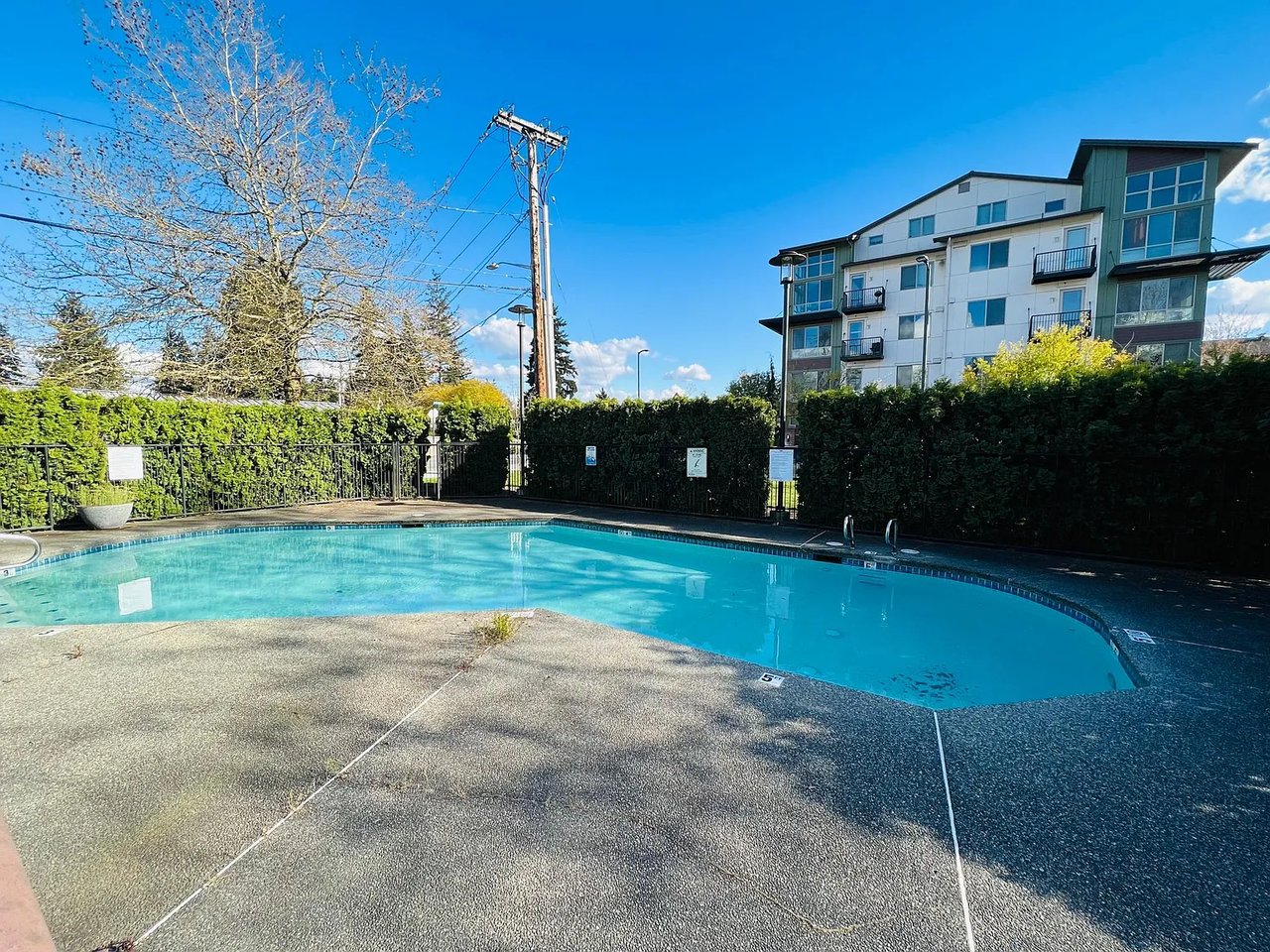 6700 NE 182nd St APT B203